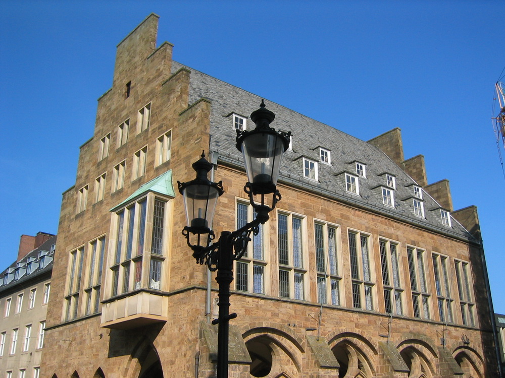 Das Rathaus in Minden wurde um 1260 in Stein errichtet. Ausdruck für ein Stück Selbstbewusstsein der Bürgerschaft. Foto: Amtage